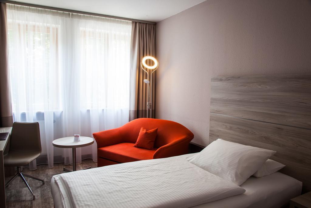 Hotel Kastanienhof Erding Pokoj fotografie